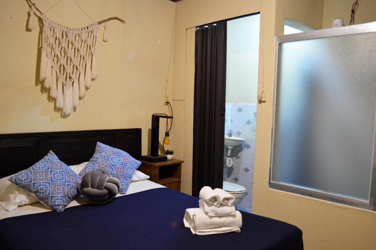 Ave Del Paraiso Guest House Антигуа-Гватемала Экстерьер фото