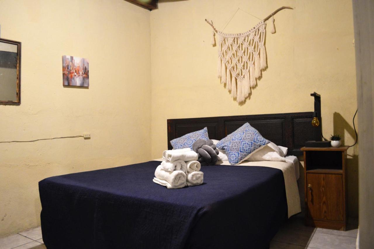 Ave Del Paraiso Guest House Антигуа-Гватемала Экстерьер фото