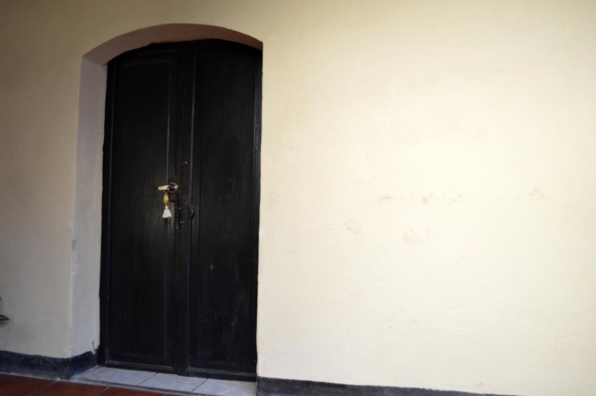 Ave Del Paraiso Guest House Антигуа-Гватемала Экстерьер фото