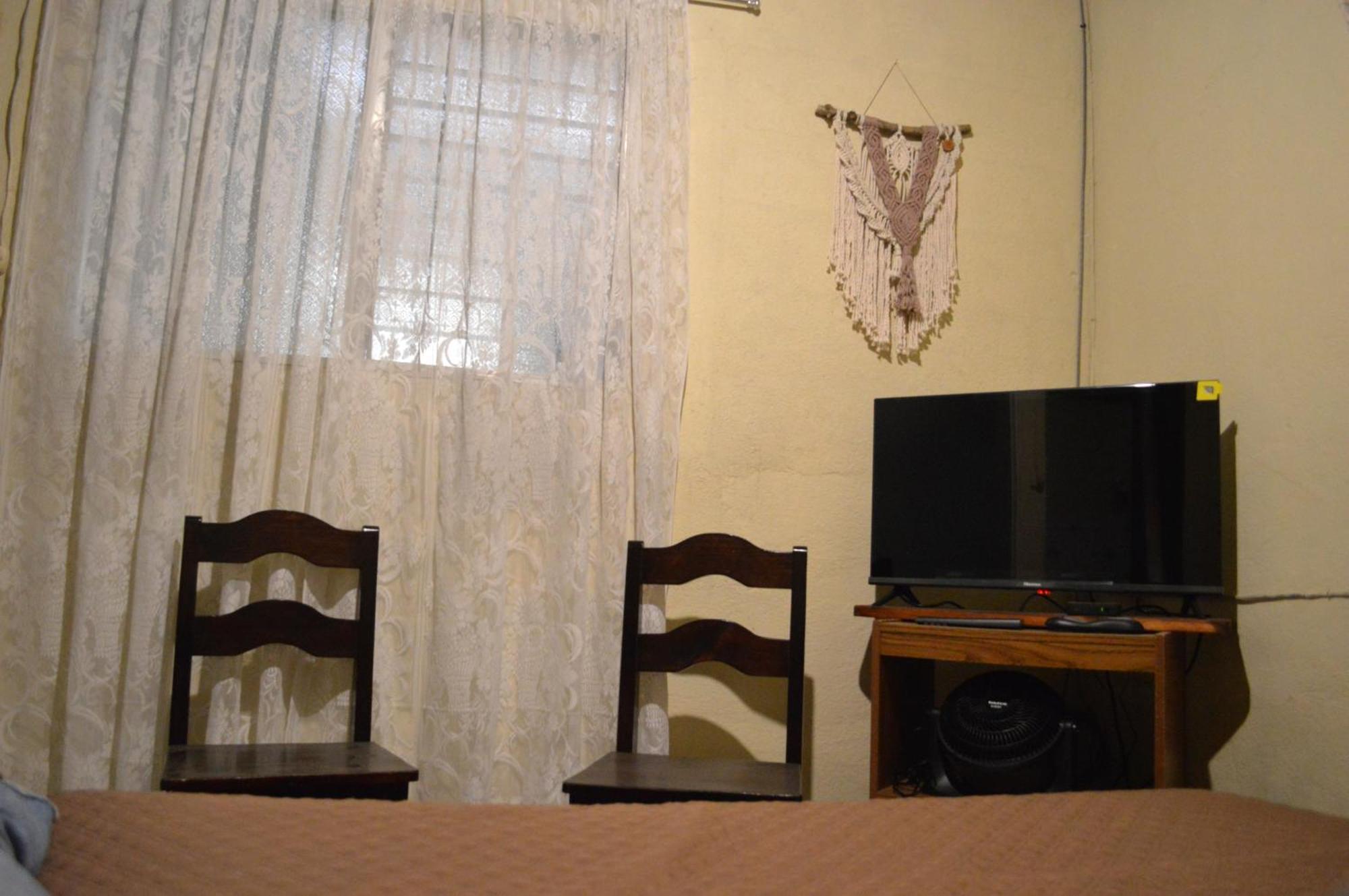 Ave Del Paraiso Guest House Антигуа-Гватемала Экстерьер фото