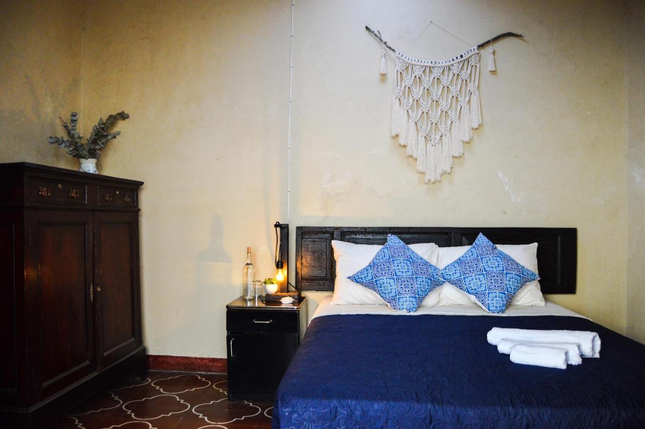 Ave Del Paraiso Guest House Антигуа-Гватемала Экстерьер фото