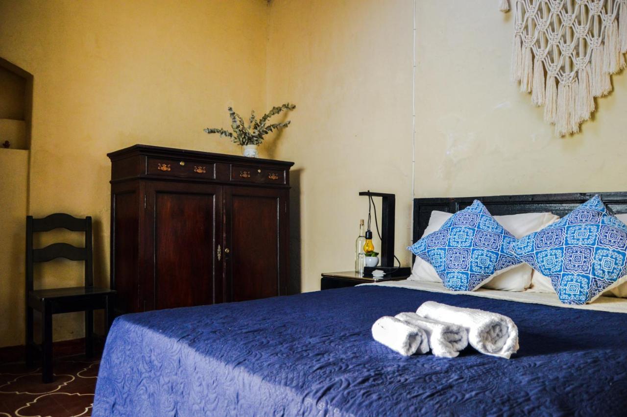 Ave Del Paraiso Guest House Антигуа-Гватемала Экстерьер фото